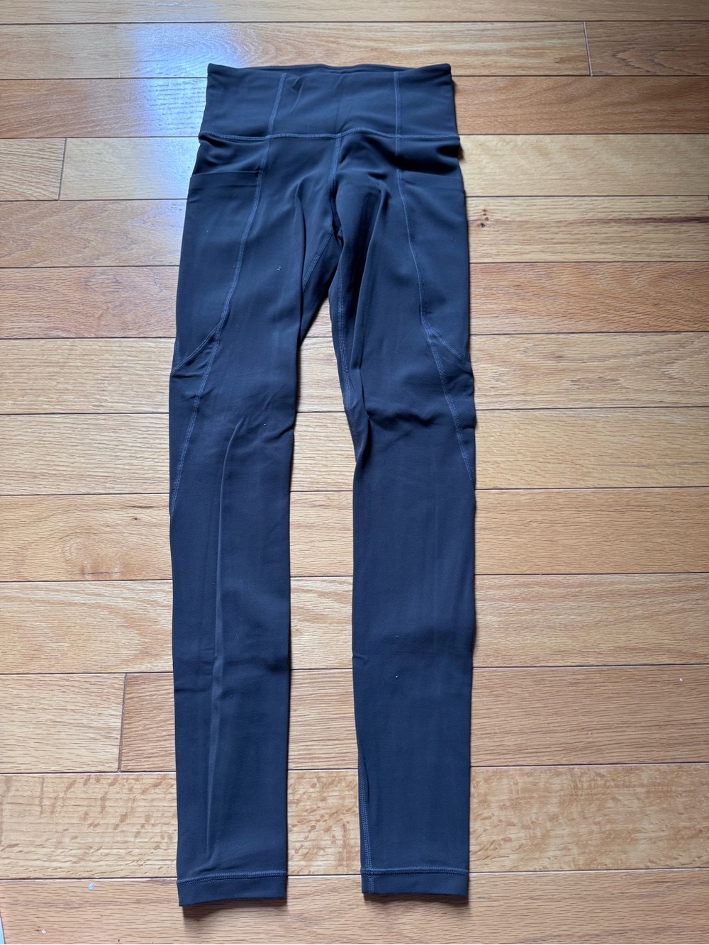 Athleta Salutation High Rise Stash Legging- NWOT